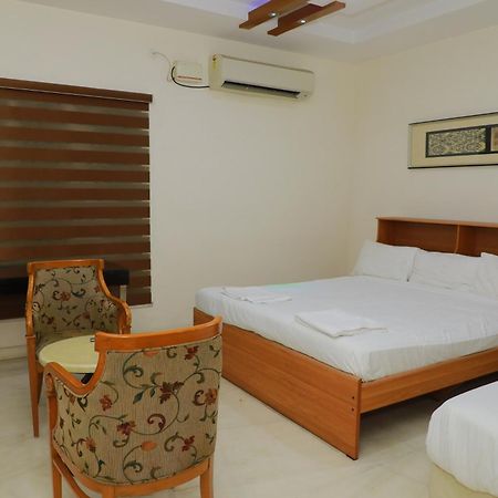Hill View Paradise - 2Bhk'S & Rooms - A Golden Group Of Premium Home Stays - 蒂鲁帕蒂 外观 照片