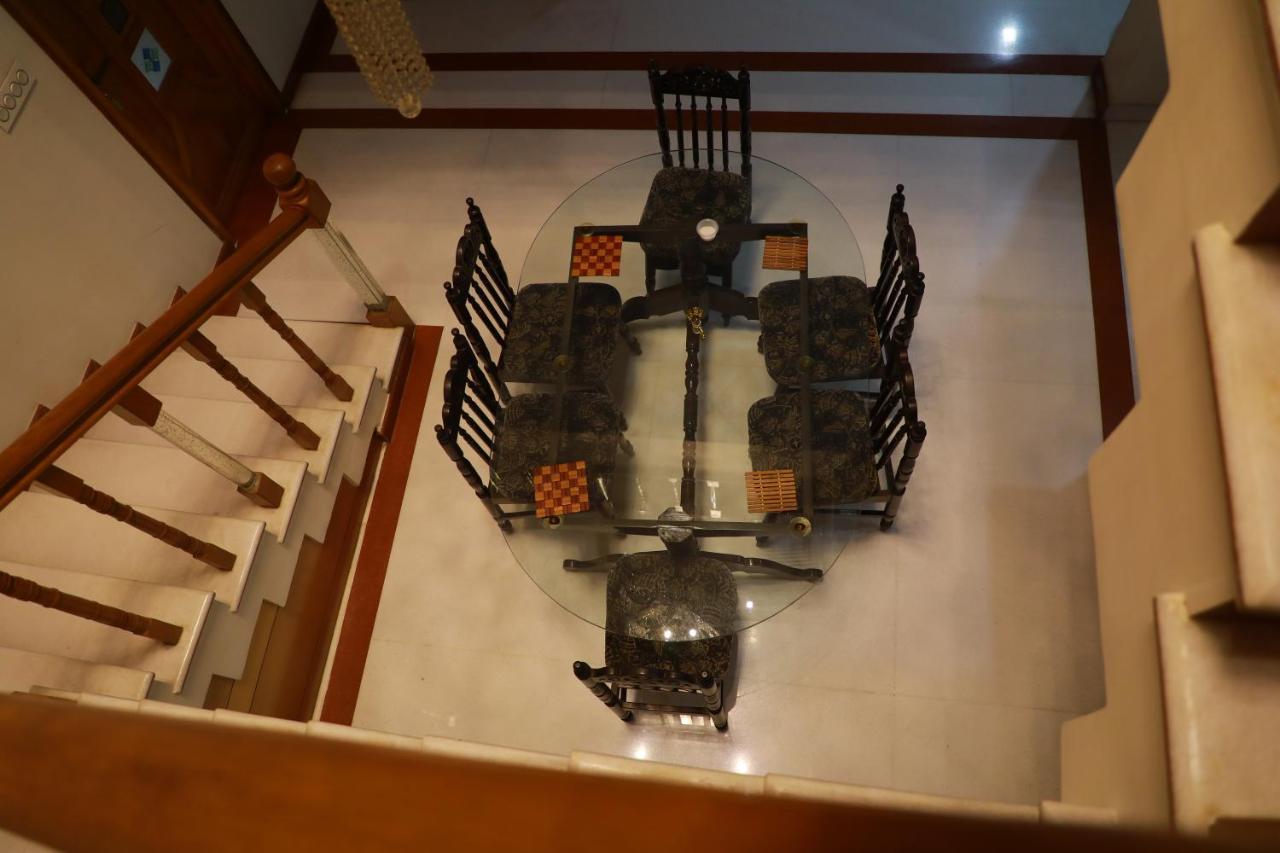 Hill View Paradise - 2Bhk'S & Rooms - A Golden Group Of Premium Home Stays - 蒂鲁帕蒂 外观 照片